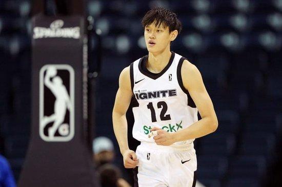 曾凡博此前代表点燃队征战G联盟比赛